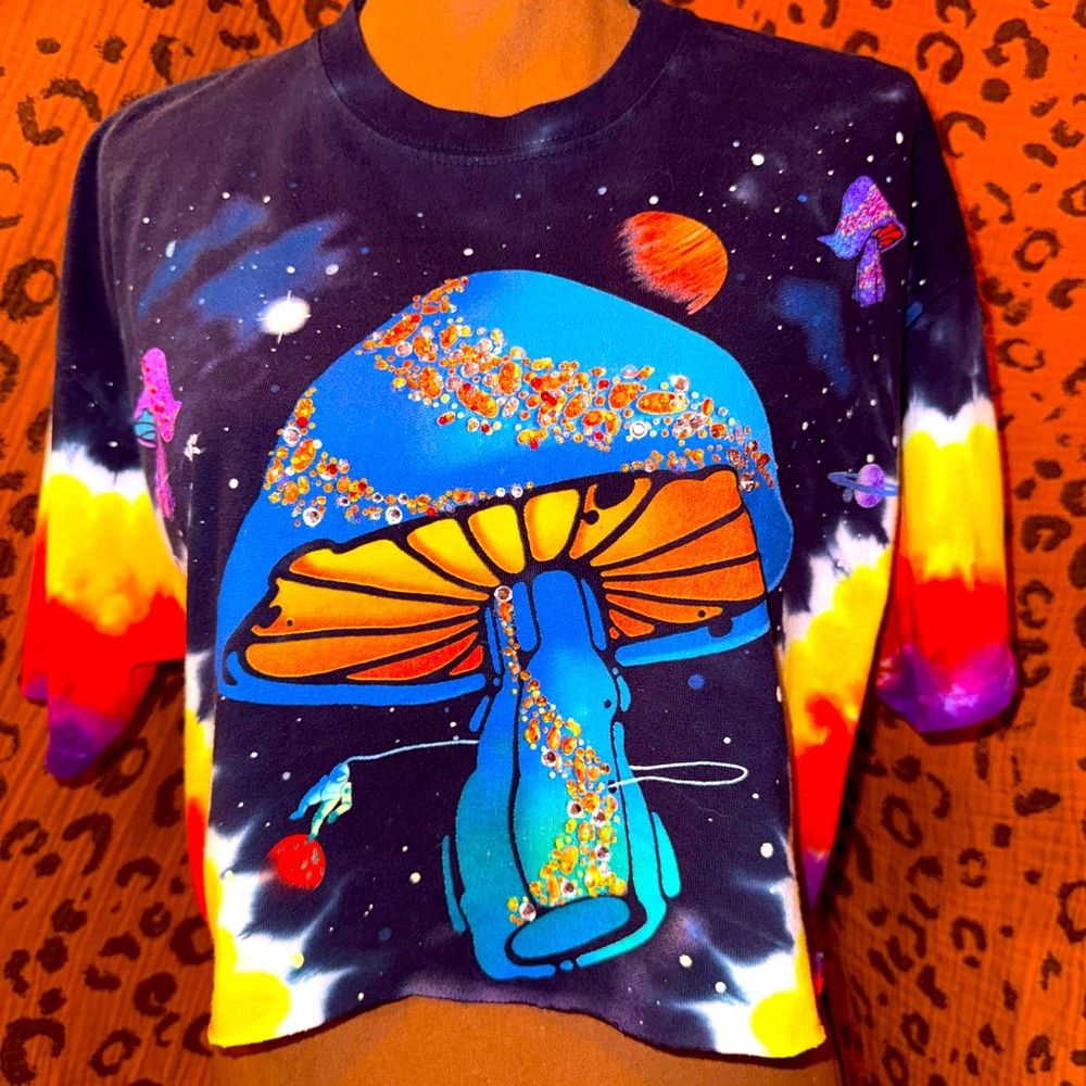 ReWorked Mushroom TieDye Cropped Bling Tee Sz Med